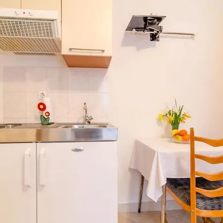 Ivka Apartment