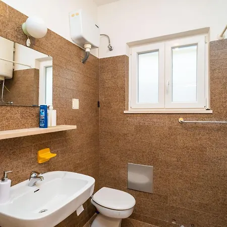 Ivka Apartment *